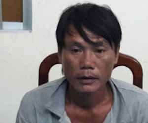 Án mạng từ việc đánh bài thua phải quỳ gối