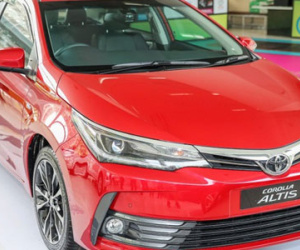 Toyota Corolla Altis 2017 ra mắt tại Malaysia, giá từ 616 triệu Đồng