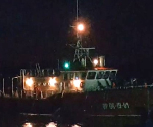 15 ngư dân gặp nạn ngoài khơi