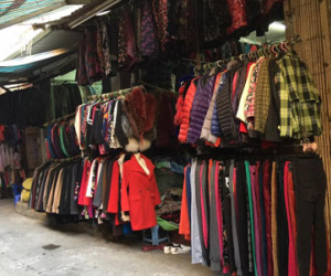 Đường dây ngầm đằng sau chiếc áo secondhand ngàn đô