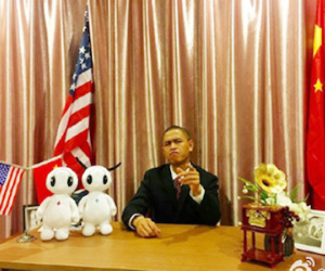 Kiếm hơn 3 tỉ đồng/năm nhờ khuôn mặt giống Tổng thống Obama