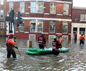 London ngập úng vì vỡ đường ống nước lần thứ 3 trong tuần