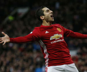 Mkhitaryan đóng vai người hùng giúp Man Utd đánh bại Tottenham