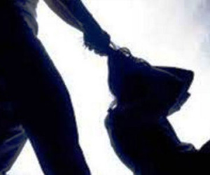 Đi nhờ xe, người đàn ông đòi quan hệ với nữ công nhân ngay tại nghĩa trang ở Sài Gòn