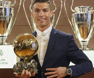 Ronaldo giành Quả Bóng Vàng 2016