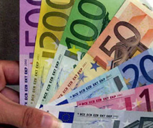 Tỷ giá ngoại tệ ngày 13/12: USD giảm mạnh, Euro hồi sức