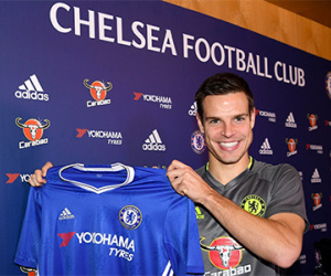 Chelsea ký hợp đồng dài hạn mới với Cesar Azpilicueta