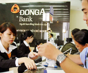 Cuộc chơi vàng và bất động sản của DongA Bank
