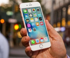 Cướp iPhone, nhắn tin lừa nạn nhân thoát iCloud ở Hà Nội