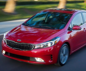 Xe Kia tại Việt Nam hạ giá "sốc"