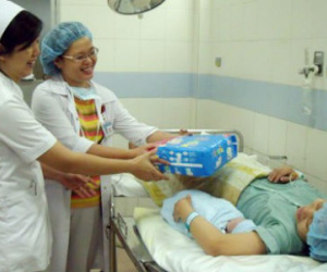 Sẽ thưởng cho những cặp vợ chồng sinh đủ 2 con?