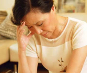 Bà ngoại bật khóc vì câu nói của thông gia giàu có