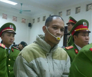 Bị cáo thảm sát 4 bà cháu tự chế hung khí gây án