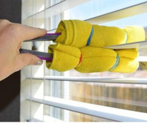 Với cách này, khe cửa nhỏ cỡ nào cũng sẽ sạch bụi trong vài giây