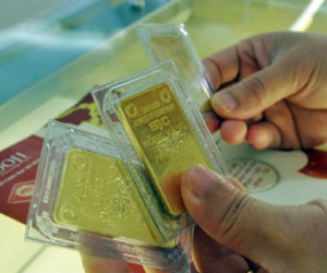 Giá vàng hôm nay 17/12: Tăng trở lại vẫn chưa thoát đáy