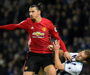 Khi mọi quy luật vô nghĩa trước Ibrahimovic