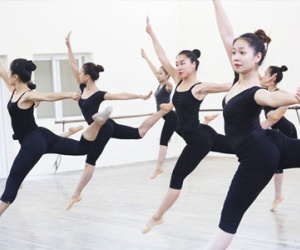 Một ngày của sinh viên trường múa