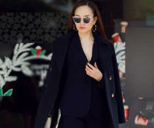 Kim Duyên mặc thanh lịch dạo phố