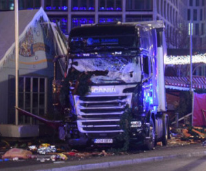Kẻ tấn công khủng bố bằng xe tải ở Berlin được cho là người di cư