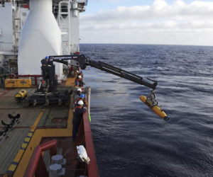 Máy bay MH370 "không nằm ở khu vực tìm kiếm"