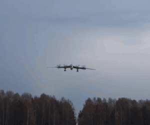 Tu-95 và đòn tấn công sấm sét: Con "Gấu" Nga vẫn khiến NATO kinh hãi