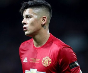 Vì sao MU yêu "gã khát máu" Marcos Rojo?