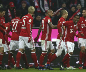 Bayern đè bẹp RB Leipzig, kết thúc năm 2016 với ngôi đầu