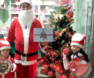 Hốt bạc nhờ dịch vụ “Ông già Noel” dịp Giáng sinh
