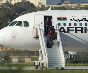 5 giờ đấu trí với không tặc khống chế phi cơ Libya