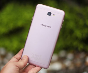 Ảnh Samsung Galaxy J7 Prime màu hồng vừa lên kệ tại VN
