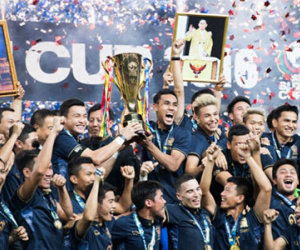 Kiatisuk: "Xây đội tuyển Thái Lan khó, chứ phá thì dễ lắm"