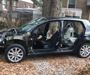 Chủ xe bị cảnh cáo không lột sạch đồ khi bán lại cho Volkswagen