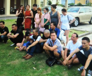 Hàng chục nam thanh niên cùng kiều nữ thuê phòng “phê” ma túy