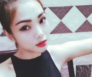 Người phụ nữ gạt nước mắt viết tâm thư cay đắng: "Em nhường chồng cho chị"