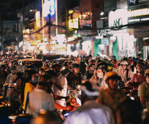 Phát "điên", ngộp thở vì cảnh giờ nào cũng kẹt xe, chỗ nào cũng kẹt xe ở Sài Gòn