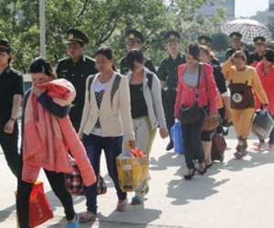 Giải cứu nhiều phụ nữ bị mua bán qua biên giới