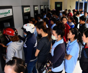 Ngân hàng hứa không để ATM hết tiền dịp cuối năm