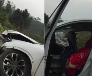 Nghẹt thở pha giải cứu 2 mẹ con mắc kẹt trong ô tô bị đâm nát đầu