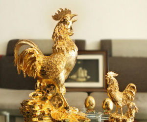 Bánh phủ vàng đắt hàng mùa Tết