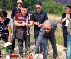 Ca sĩ Tuấn Hưng cùng bạn bè đến thăm mộ Đạt Cỏ
