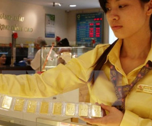 Giá vàng trong nước tăng từ 30.000-50.000 đồng mỗi lượng