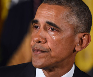 Tổng thống Obama khóc khi nói lời chia tay các nhân viên