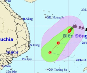 Bão số 10 cách quần đảo Trường Sa 340 km