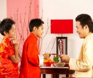 Diễn đàn Tết: "Năm nay đen đủ thứ, vì thằng oắt con xông nhà"