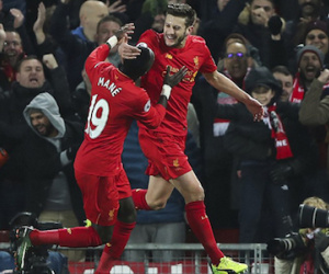 Liverpool lội ngược dòng, thắng đậm Stoke City