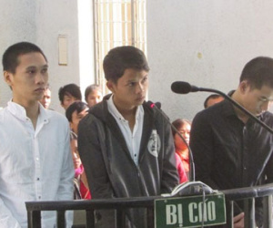 Giành trả tiền nhậu, hai thanh niên đâm chết người