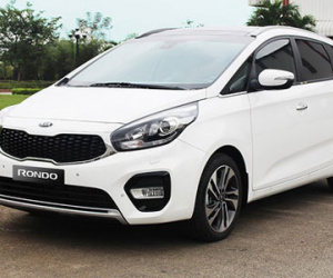 Kia Rondo 2017 giá từ 654 triệu đồng tại Việt Nam