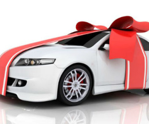Tết đến tặng con Camry, chuyển khoản tỷ đồng: Tiêu gì cho hết