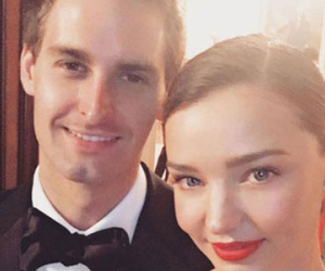 Miranda Kerr đưa bồ tỷ phú về quê dự đám cưới em trai
