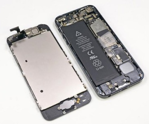 Người dùng iPhone 6 vẫn khổ sở vì lỗi pin